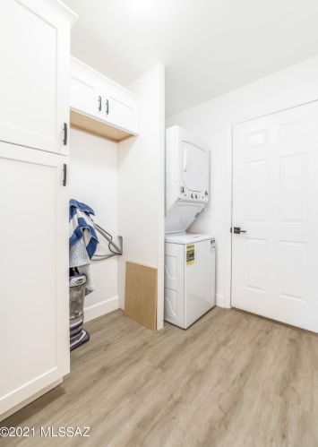 5860 Bright Star Dr, Tucson AZ  85718-3429 exterior