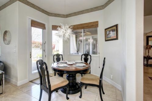 1086 Souza Dr, Folsom CA 95762-7556 exterior