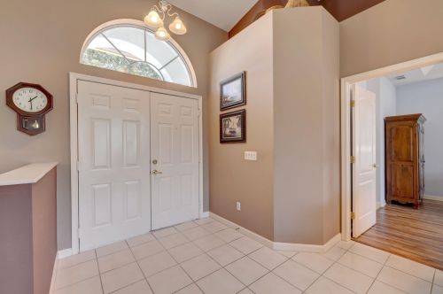 2885 Eagle Dr, Fort Pierce FL 34951-2374 exterior