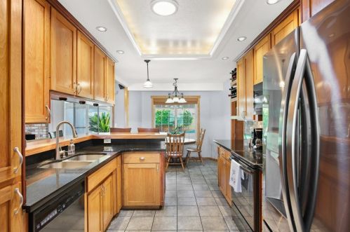 161 Elena Ct, Turlock CA  95380-4233 exterior