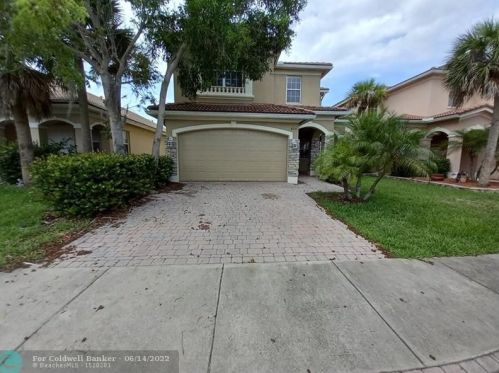 864 Leonardo Cir, Fort Pierce, FL 34986-4352