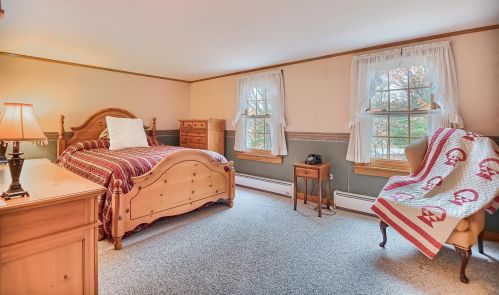 346 Mtn Rd, Concord NH 03301-5482 exterior