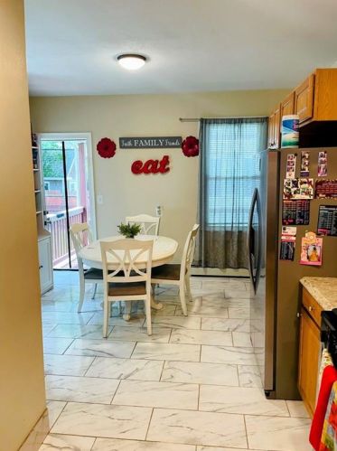 359 Carrington Ave, Woonsocket RI  02895-4622 exterior