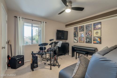 7590 Ln Cienega Dr, Tucson AZ 85712-1423 exterior