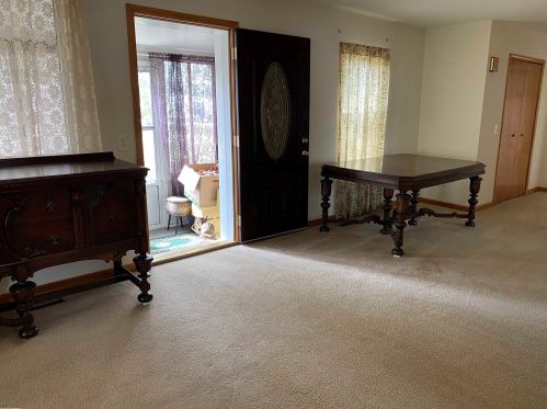 32047 Lakepoint St, New Baltimore MI 48047-3483 exterior