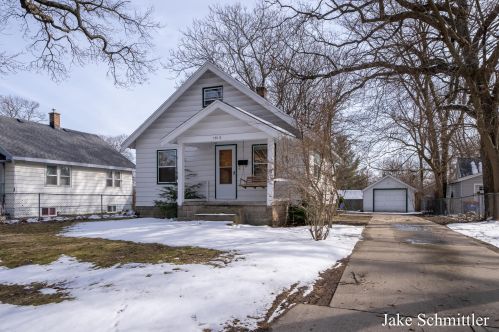 1512 Walnut St, Grand Rapids, MI 49503-1361