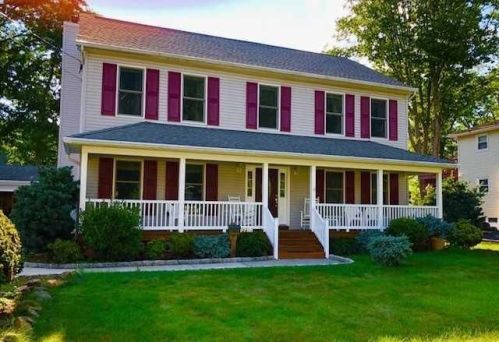 36 Ferris Rd, Edison NJ  08817-3902 exterior