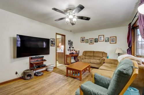 4872 7th St, Milwaukee, WI 53221-2445