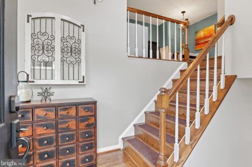 3809 Elbert Ave, Alexandria VA 22305-2042 exterior