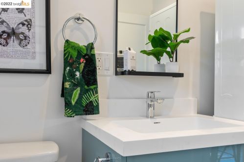 2949 King St, Berkeley CA 94703-2647 exterior