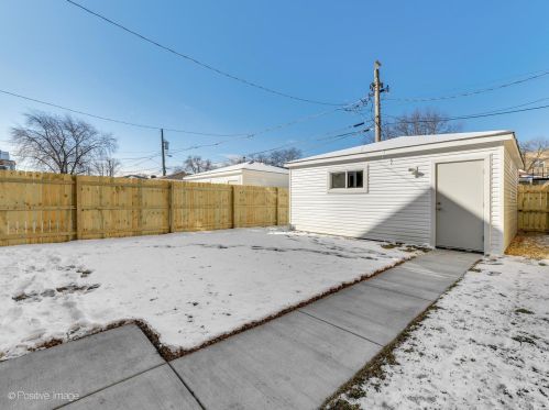 2518 Polk St, Chicago IL 60612-4126 exterior