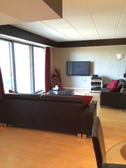 130 Roberts Ln, Alexandria VA  22314-5338 exterior