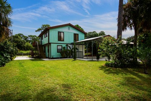 5112 Sunset Blvd, Fort Pierce, FL 34982-3863