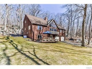 618 Barrack Hill Rd, Ridgefield CT  06877-2331 exterior