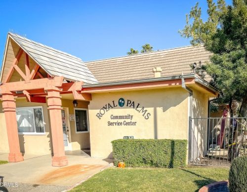 205 Driffill Blvd, Oxnard CA  93030-7465 exterior