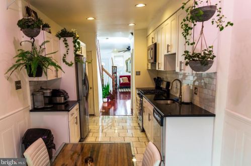 2308 Cumberland St, Philadelphia PA 19132-4119 exterior