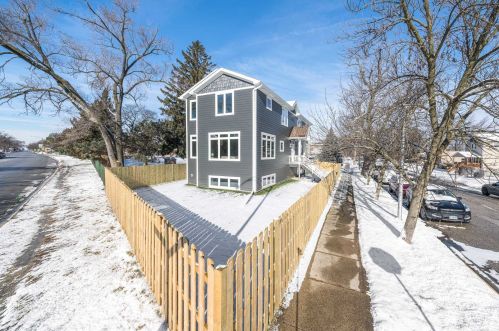 5346 Normandy Ave, Chicago, IL 60656-2158