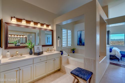 1465 Ram Cyn Dr, Tucson AZ 85737-9295 exterior