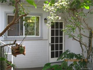 3815 Mariposa Dr, Honolulu HI  96816-3933 exterior