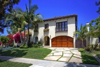 10517 Ilona Ave, Los Angeles, CA 90064-2312