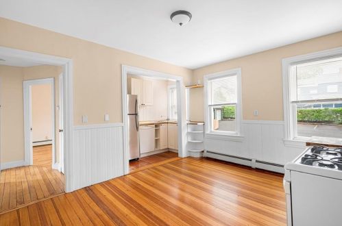 73 Fremont St, Providence, RI 02906-3840