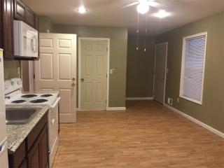 2895 Cove Crossing Dr, Lawrenceville GA  30045-8621 exterior