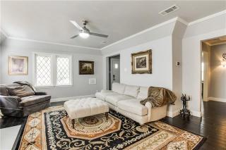 4525 Mockingbird Ln, Dallas TX  75205-2619 exterior