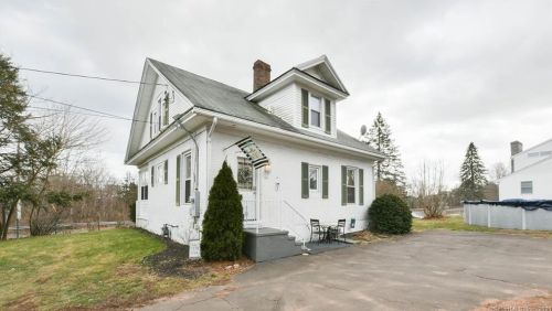 1490 Hartford Tpke, North Haven CT 06473-1245 exterior