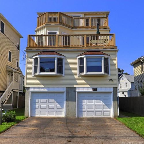102 Melba St, Milford, CT 06460-7485