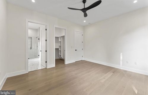 1327 Mayflower Dr, Mc Lean VA 22101-3405 exterior