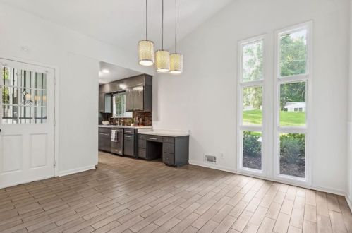 3081 Carmel Dr, Atlanta GA 30344-6506 exterior