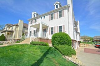 3933 Maple Grove Dr, Madison, WI 53719-1842