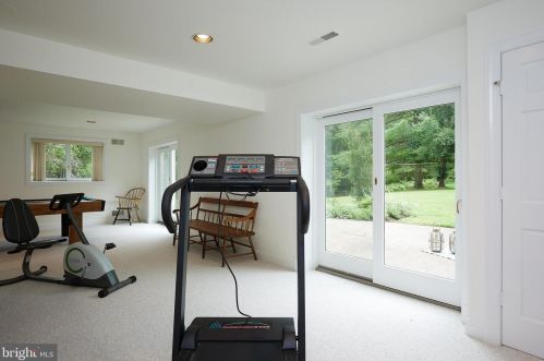 13508 Maidstone Ln, Rockville MD 20854-1030 exterior