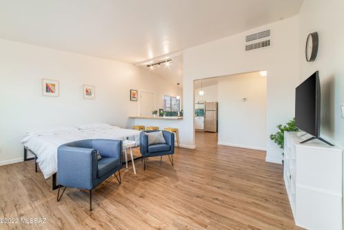 3201 Cherry Ave, Tucson AZ  85719-2219 exterior