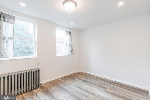 1323 Clarion St, Philadelphia PA 19148-2917 exterior