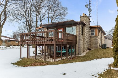 2505 8 St, Manitowoc WI 54220-6609 exterior