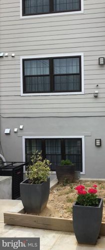 3223 Warder St, Washington DC 20010-2520 exterior