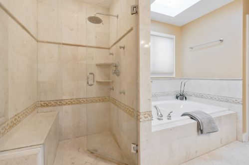 3419 Kolmar Ave, Chicago IL 60712-4703 exterior