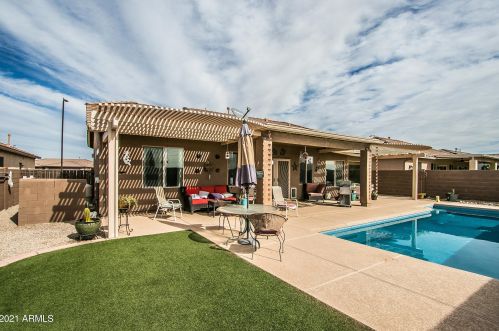 3751 Gleneagle Pl, Chandler AZ 85249-9445 exterior