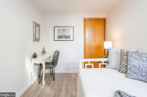 1925 11 St, Philadelphia PA 19147-1976 exterior