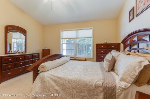 5820 Coleman Rd, East Lansing MI 48823-9218 exterior