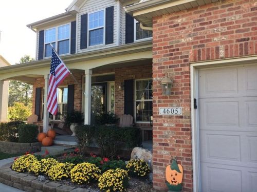 4605 Stonebridge Dr, Champaign, IL 61822-9393