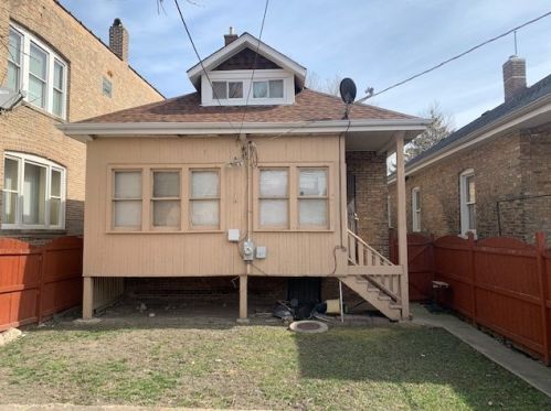 6206 Maplewood Ave, Chicago IL 60659-2806 exterior