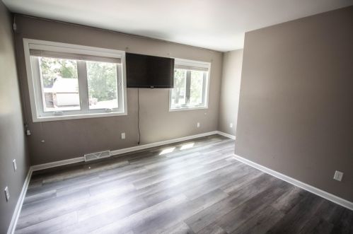 2424 Parnell Ave, Milwaukee WI 53221-4253 exterior