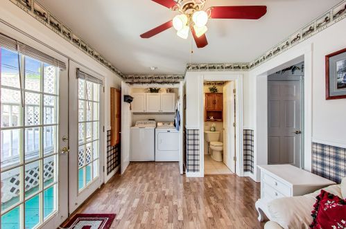 5950 Ozanam Ave, Chicago IL 60631-2235 exterior