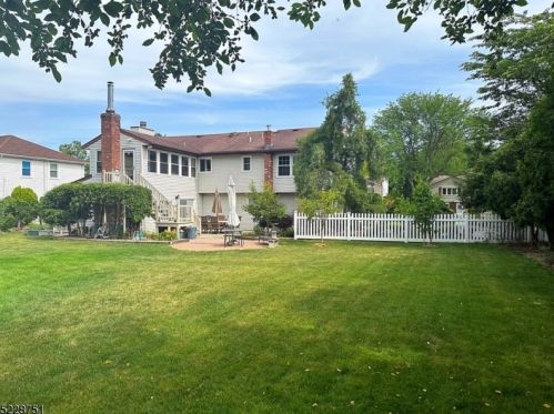 4 John St, East Hanover, NJ 07936-1312