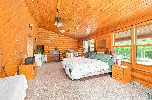 5866 Old Miller Trunk Hwy, Duluth MN 55811-1230 exterior