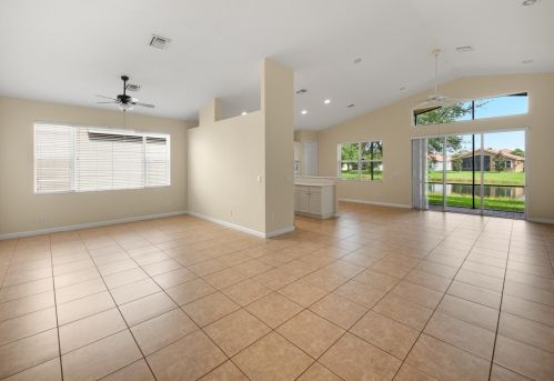 1863 Jamesport Dr, Fort Pierce FL  34953-4599 exterior