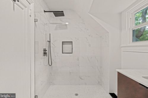 6424 City Ave, Philadelphia PA 19151-2410 exterior