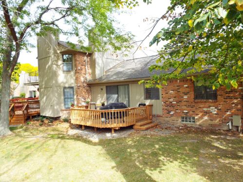 1882 Jenny Ln, Rochester MI 48309-3381 exterior